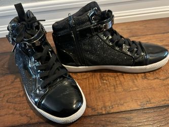 Women’s Size 11 Guess High Top 