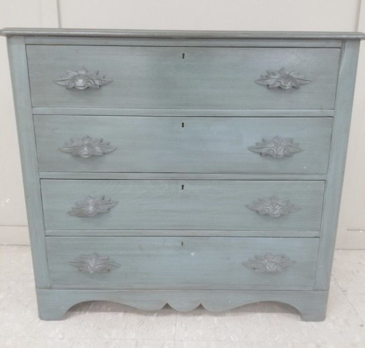ANTIQUE DRESSER 