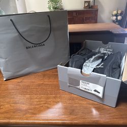 Balenciagas Size 12 Eu 42