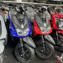 Bws 150cc Gas Scooter Brand New 