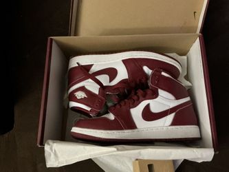 Air Jordan 1 Retro High OG Sneakers