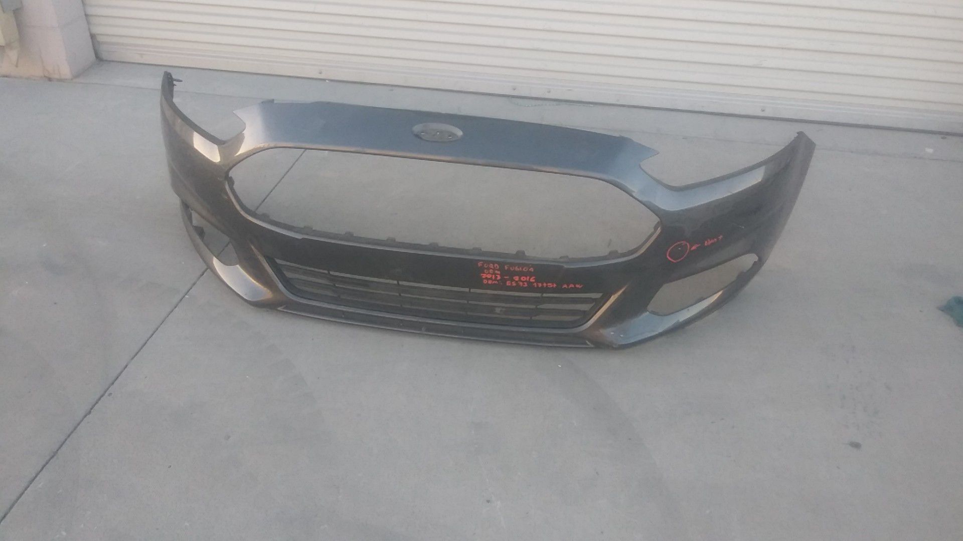 Ford fusion front bumper and grille lower 2013 2014 2015 2016