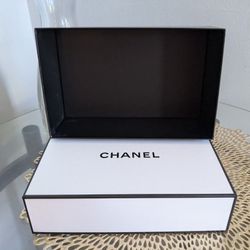 Chanel Gift Box 