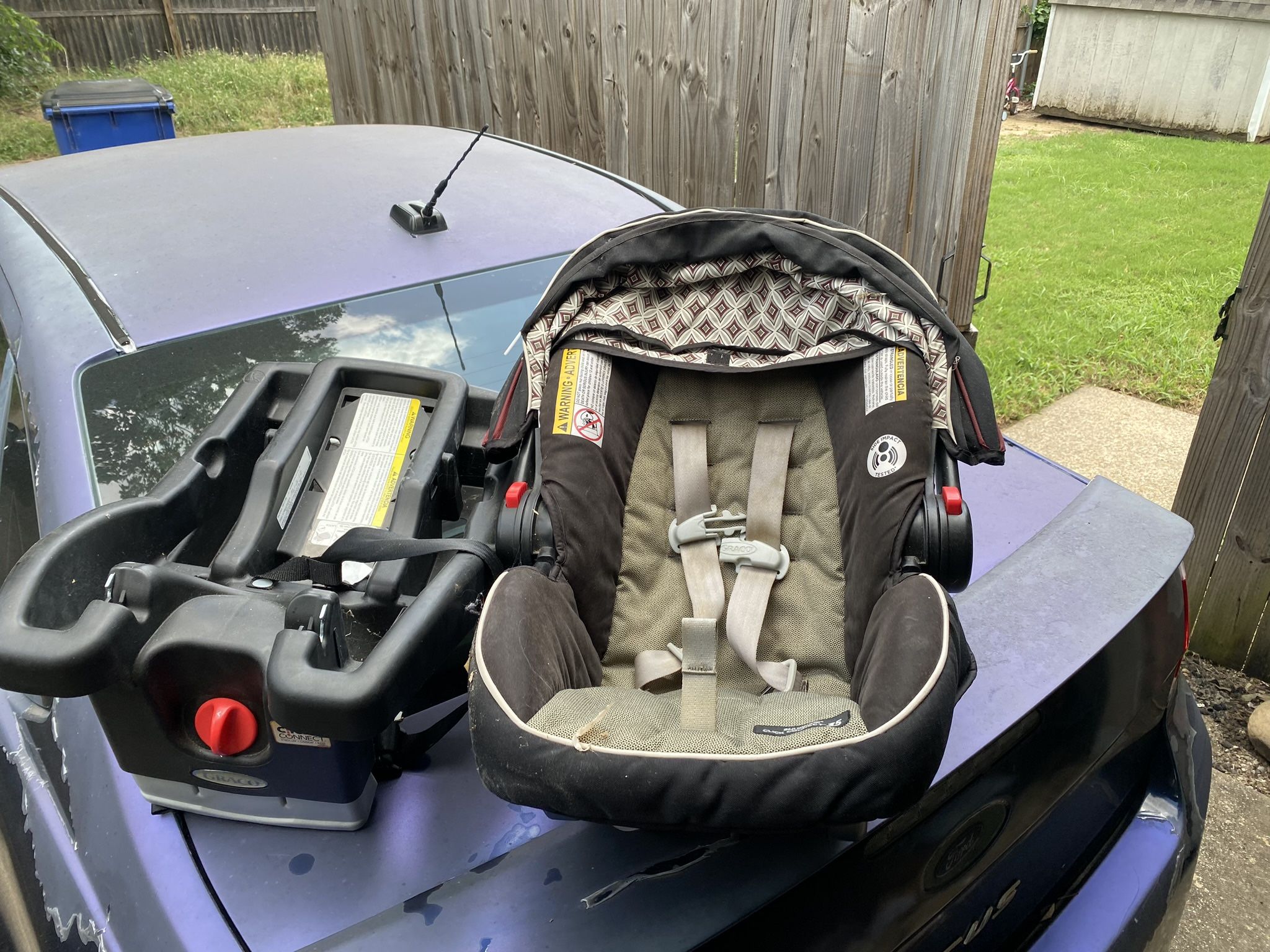 Graco Car Seat With Base- Free