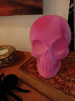 Pink velvet Decorative Skull Figurine