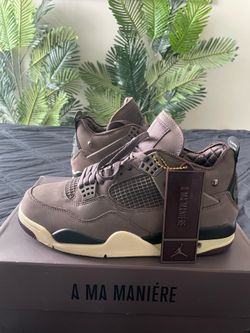 Size 10 A MA MANIÉRE X JORDAN 4 RETRO 'VIOLET ORE'