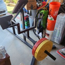 Chest Supported Row Machine