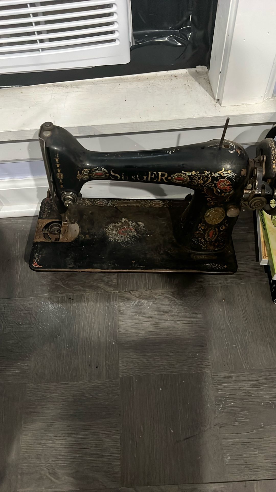 Singer Sewing Machine