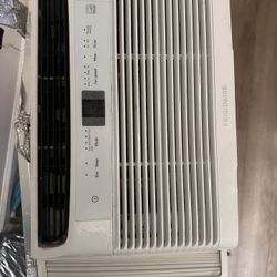 Frigidaire 5,000 BTU Window AC:
