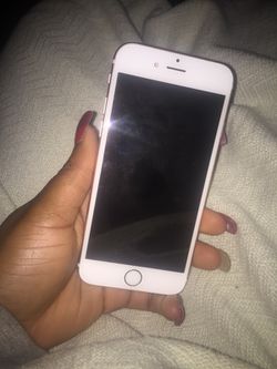 iPhone 6s Unlocked ~ Water Damaged (Rose Gold)✨