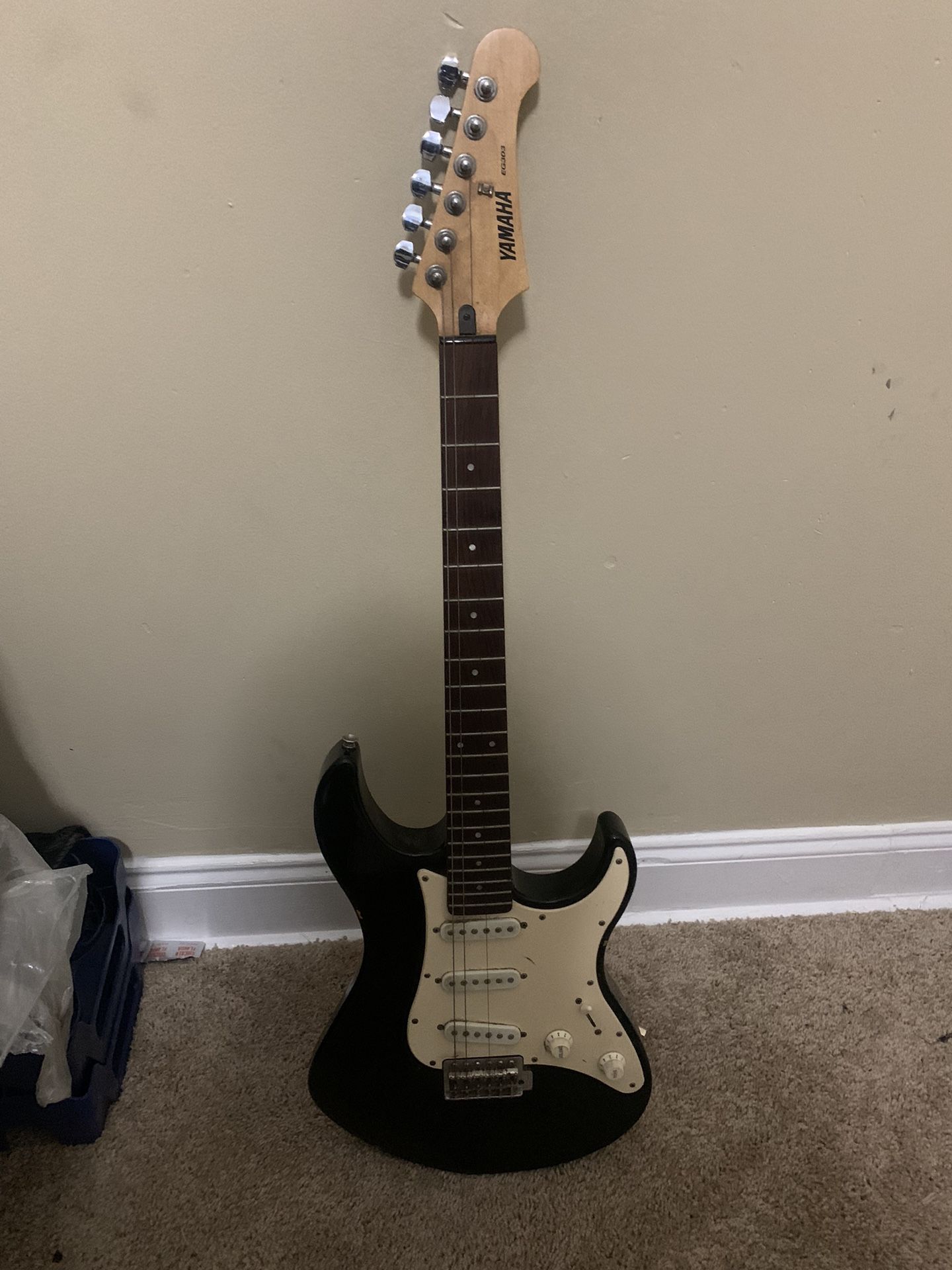 Electric guitar