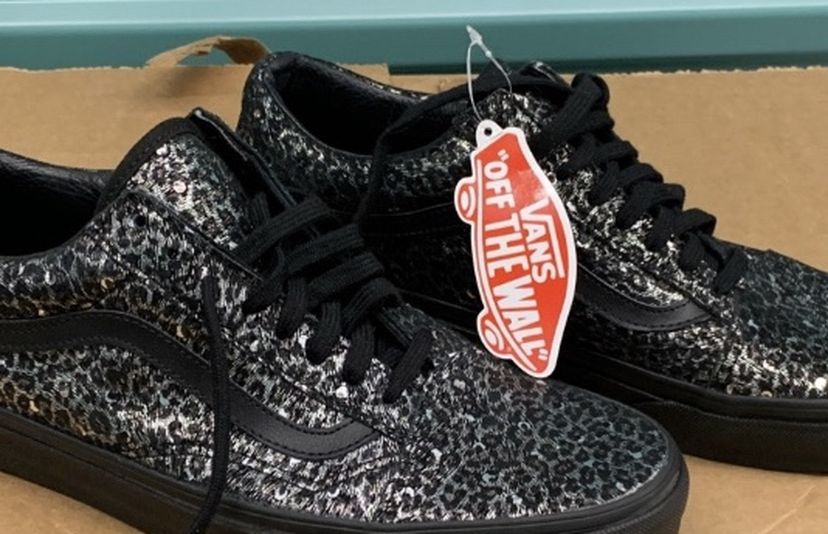 Vans Shoes Sneakers Sz 8.5 Men Sz 10 Women  & Accessories