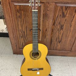 Lucero classic acoustic guitar
