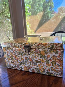 Vintage Floral Sewing Box with Handle