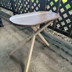 Walnut/Ash Artisa Side Table