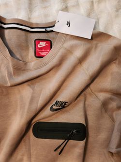 Nike Tech