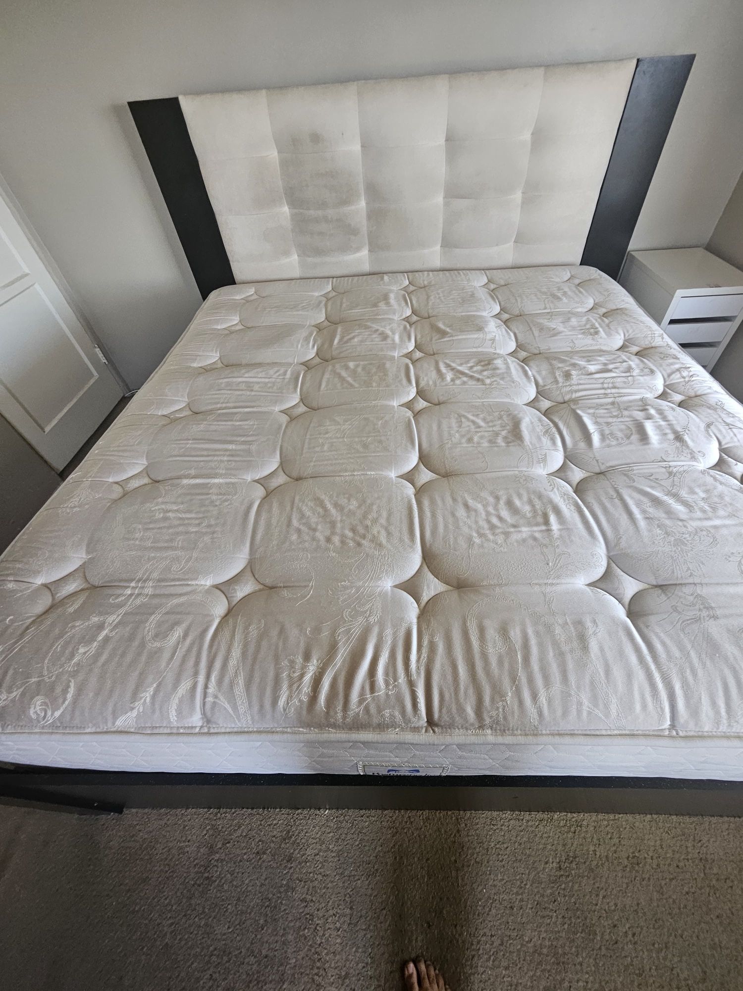 King Mattress And Bed Frame