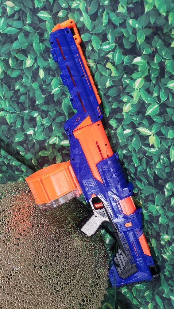 NERF N-Strike Elite Delta Trooper Comes With a Strike Elite 25 Count Dart Drum.