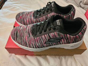 Sketchers Go Walk Women's Size 6.5