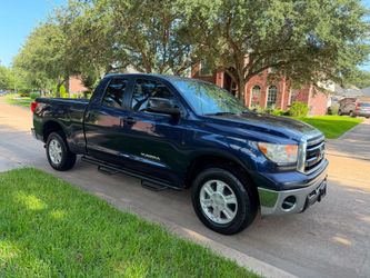 Toyota tundra sr5