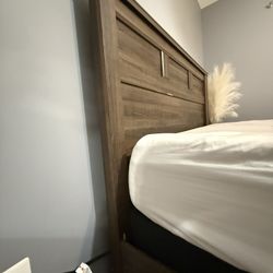 Queen Bed Frame 