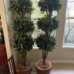 BEAUTIFUL Artificial Trees- LIKE NEW CONDITION 