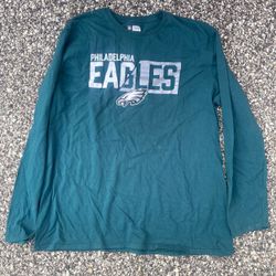 💚 Philadelphia Eagles XL Long-Sleeve Shirt – NFL Fan Gear