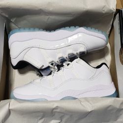 DS NIKE Air Jordan XI AJ 11 Low (PS), 13.5C Boys