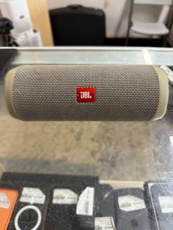 JBL Flip 4 Portable Bluetooth Speaker