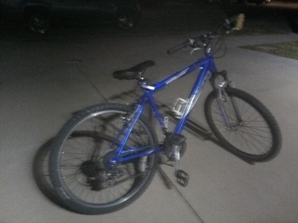 Mountain Bike ( men ) Schwin 29 In