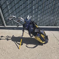 golf bag and clubs for kids