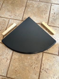 Corner shelf