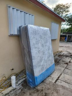 NEW FULL PILLOW TOP MATTRESS AND BOX SPRING -- Also Available In All Sizes.