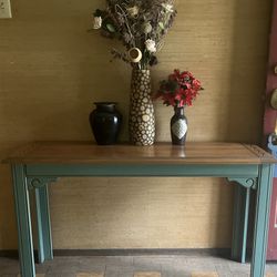 Vintage Asian Entryway(85$)