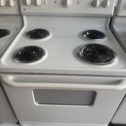 USED GE ELECTRIC STOVE 