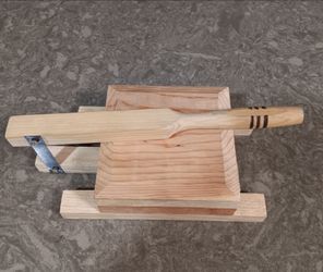 Handmade hardwood 6inch squares tortilla press (Tortilladora)