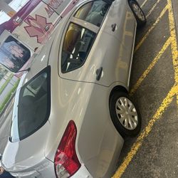 2013 Nissan Versa