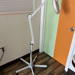 Aesthetician Light, Magnifier 