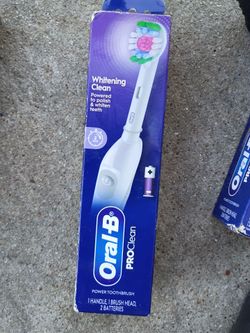 Oral-B Pro Clean Whitening Power Toothbrush