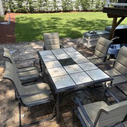 Patio Table 6 Chairs 