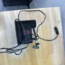 12V Tire Inflator Air Compressor – Works Great (200 PSI)