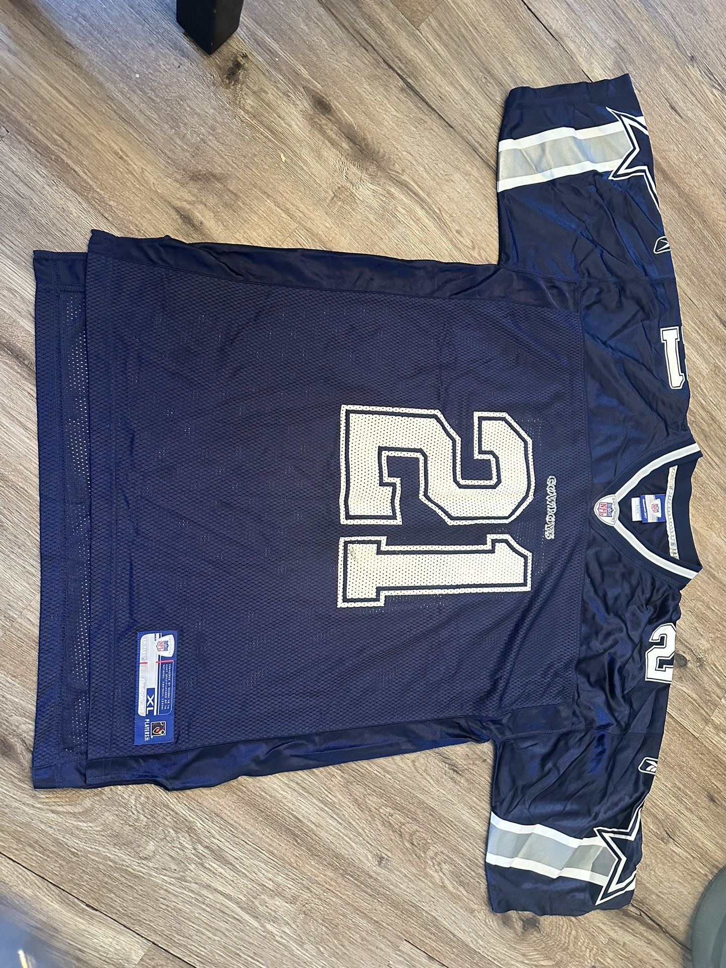 NFL Cowboys Throwback Jersey Size XL (Jones)