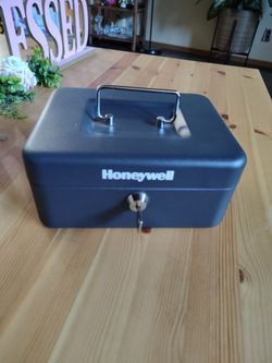 Honey well small stell