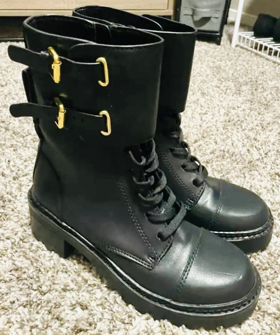 Women’s Combat Boots 