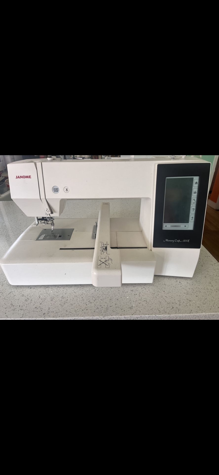 Janome Memory Craft 500E LE