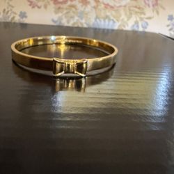 VINTAGE KATE SPADE Gold Bangle Bracelet With Gold Bow