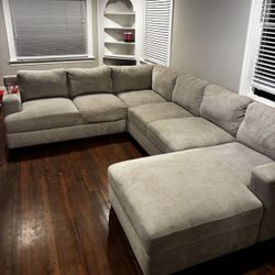 Sectional Couch 