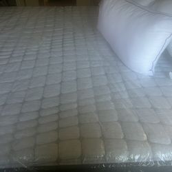 King Size Bed 