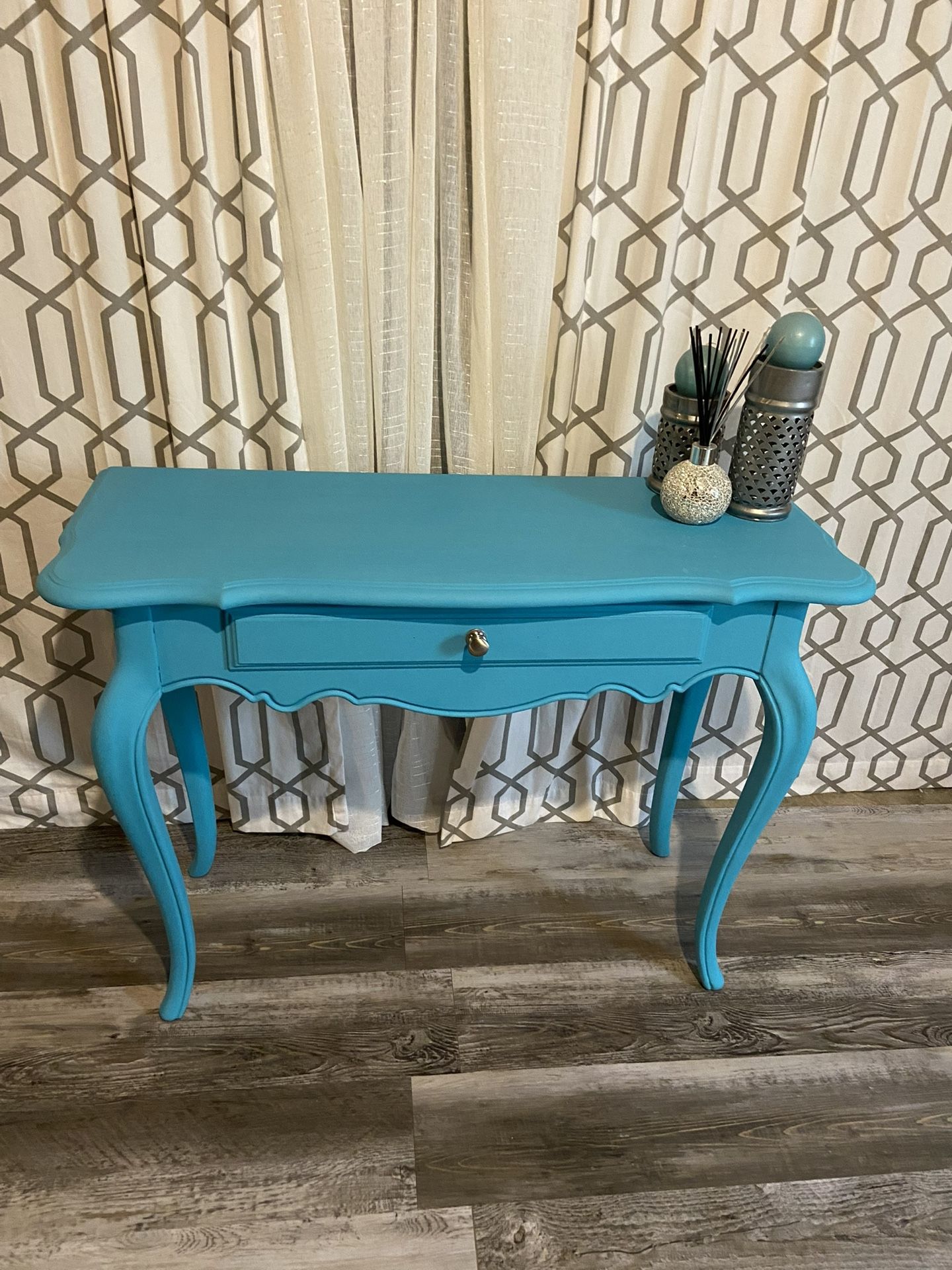 Ethan Allen Console/Entry Table