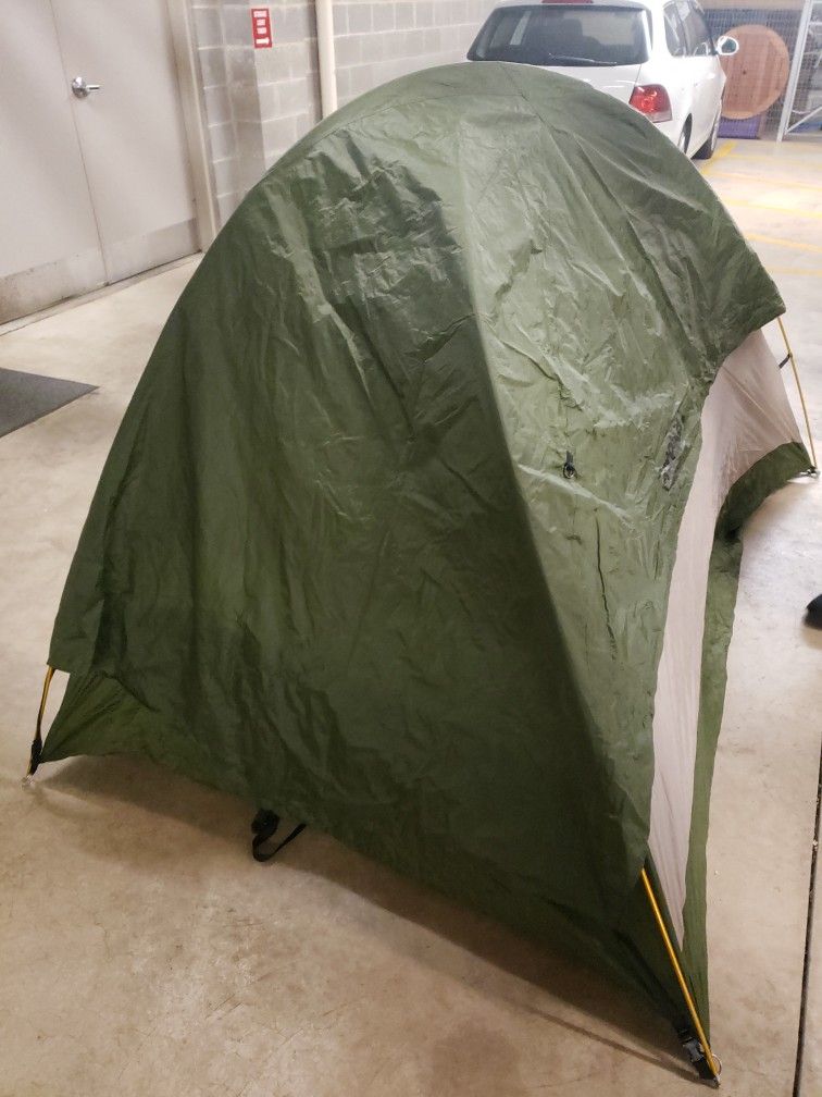 Eureka 2 Person Tent & Peak 1 Sleeping Bag